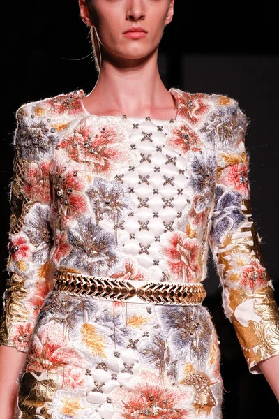 Look 57
